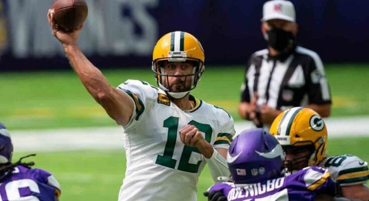 Rodgers se luce en paliza de Empacadores sobre Vikingos