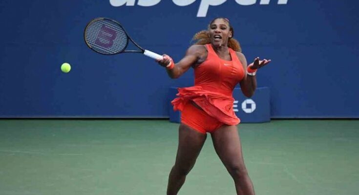 Serena Williams remonta y avanza en el US Open