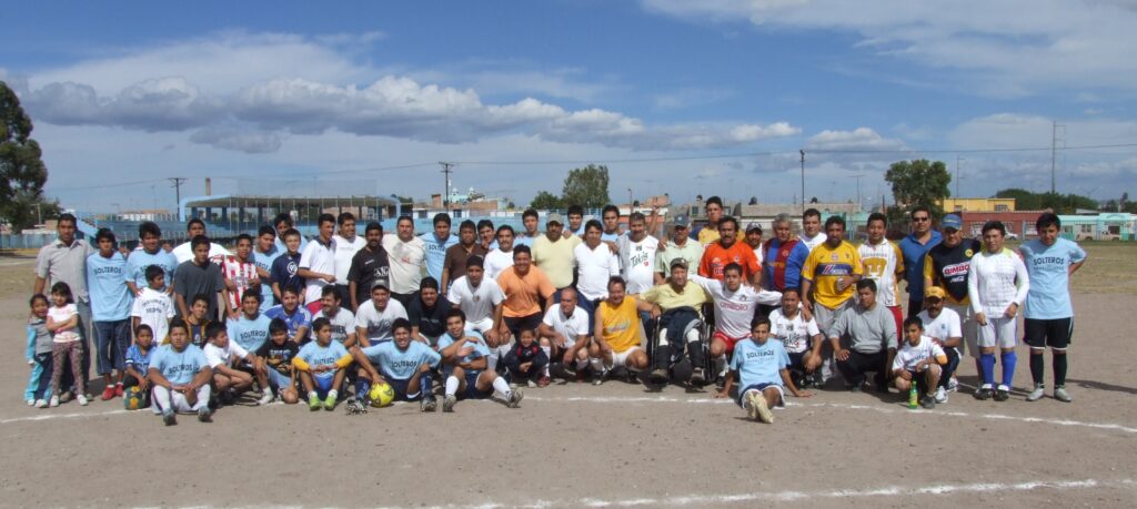 Solteros vs. Casados Indumex: clásico futbolero de fin de año