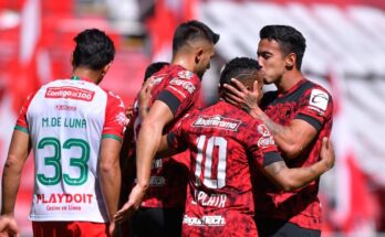 Diablos Rojos saltaron a la cima con victoria sobre Necaxa, 2-0