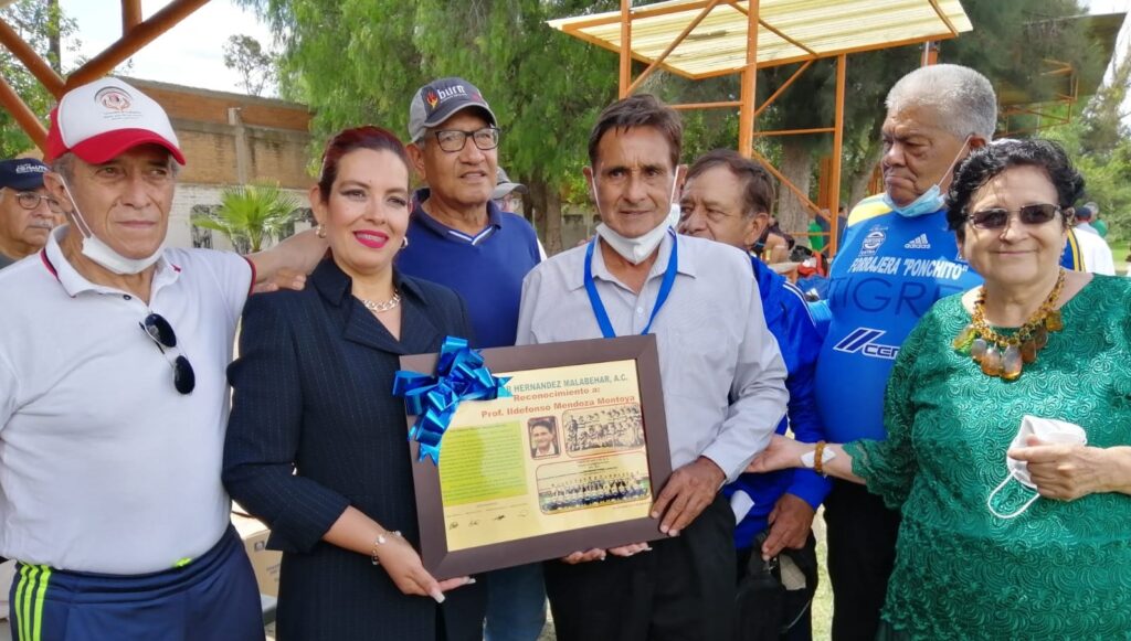 Con un Reconocimiento, Asochem se sumó al homenaje a Ildefonso Mendoza