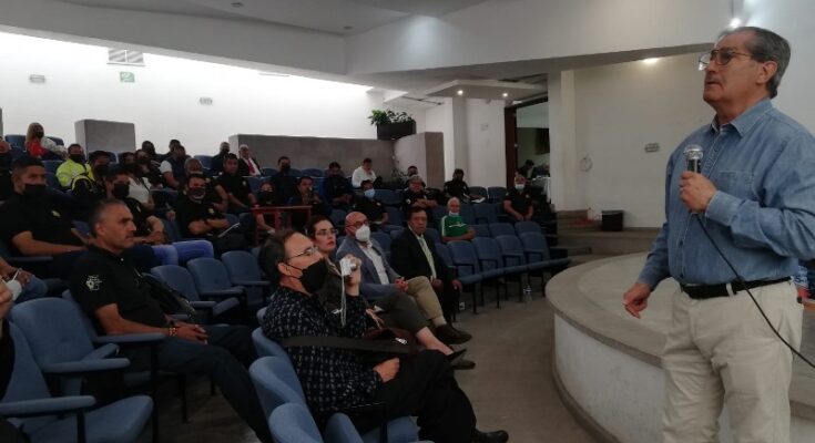 Charla de Edgardo Codesal en Aniversario del Colegio de Árbitros Federado de SLP