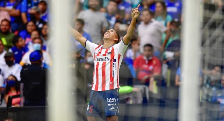 Atlético de SL “cruzazulea” y sorprende a la Máquina, 1-0