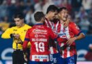 Atlético de SL, en su fortín, goleó a Santos, 3-1.