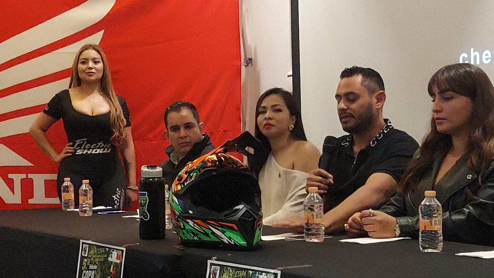 ANUNCIAN V COPA ELECTRICSHOW Cristian Becerra, presentó el programa general del evento de motocross